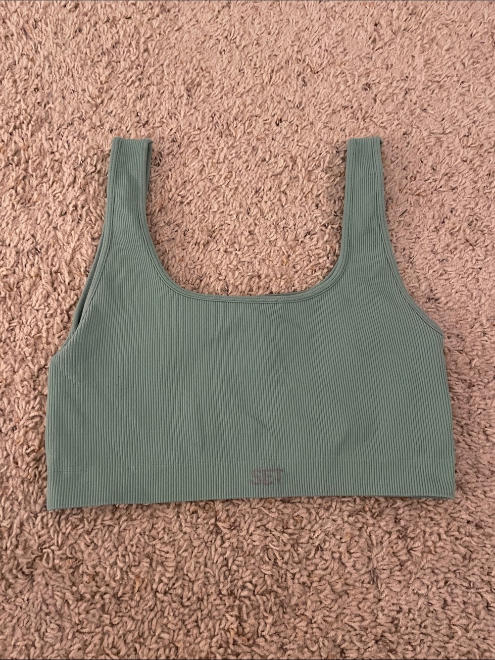 SET Active Box Cut Sports Bra – Sage Green / Matcha!
